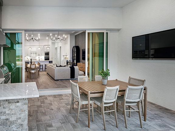 Enjoy the Florida lifestyle you deserve
