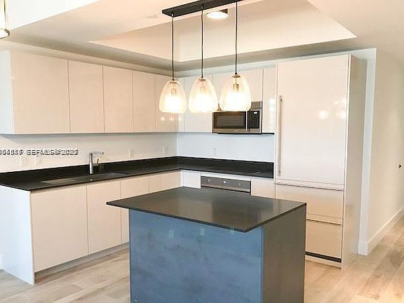 2nd image of 1010 Brickell Ave #4609
