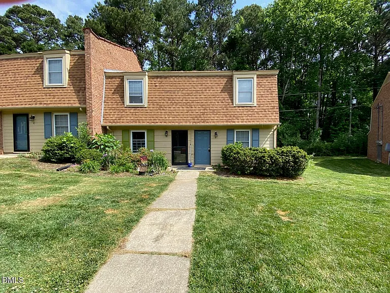 4706 Blue Bird Ct #I — Photo 1