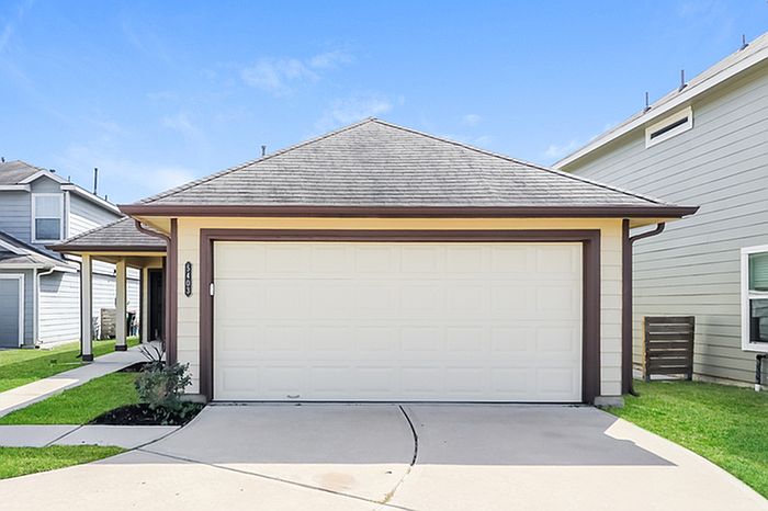 1st image of 5403 Plantation Forest Dr