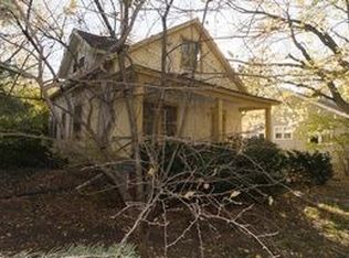 407 W Charles St, Champaign, IL