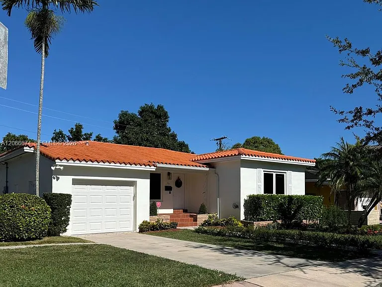 431 Candia Ave — Photo 3