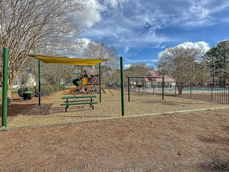 1003 Washitonia Way #C — Photo 41