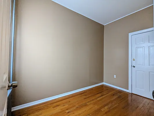 Rented by Skyline Group Real Estate | media 32