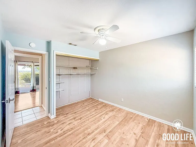 9719 Castaic Ct — Photo 13