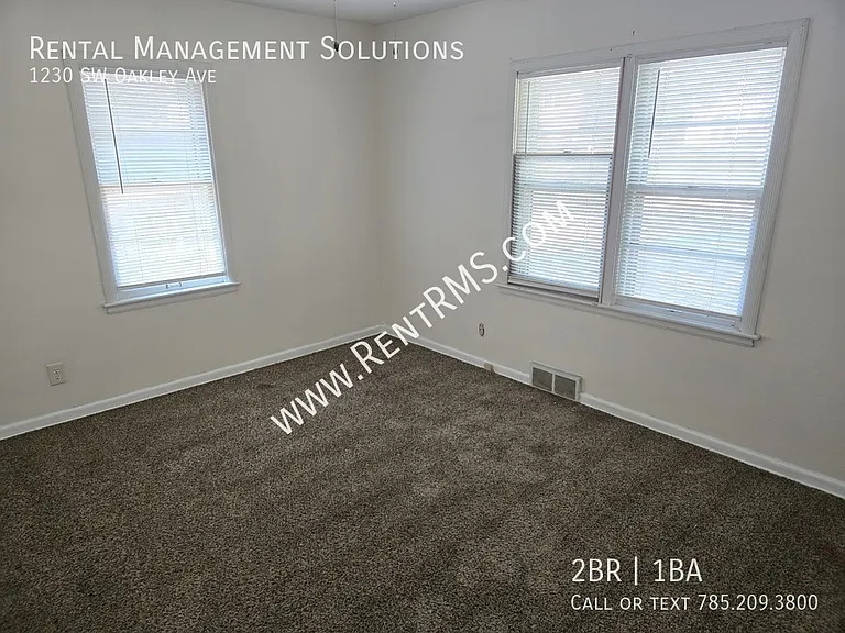 1230 SW Oakley Ave — Photo 13