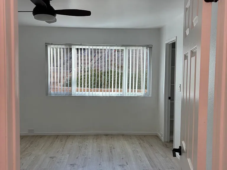 5125 Fontaine St #103 — Photo 9