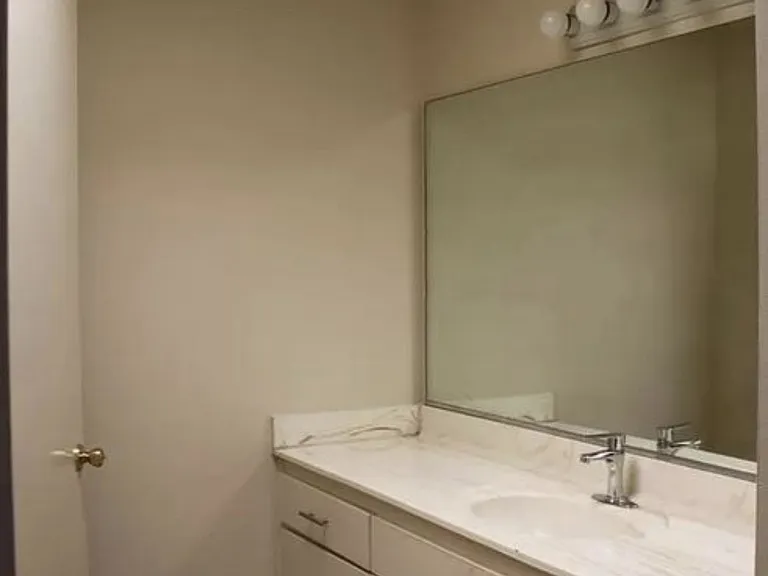 14816 Friar St #102 — Photo 12