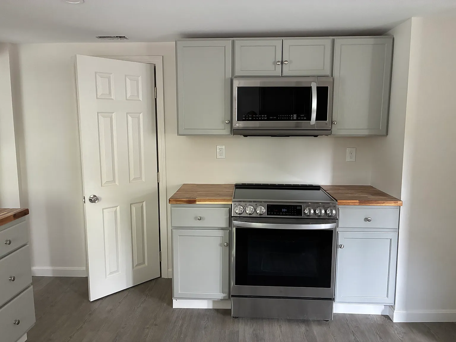 26 Orchard Ave — Photo 2