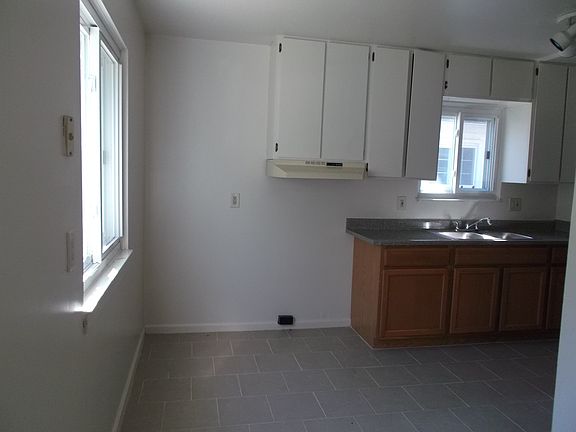 4th image of 6130 John Daly St