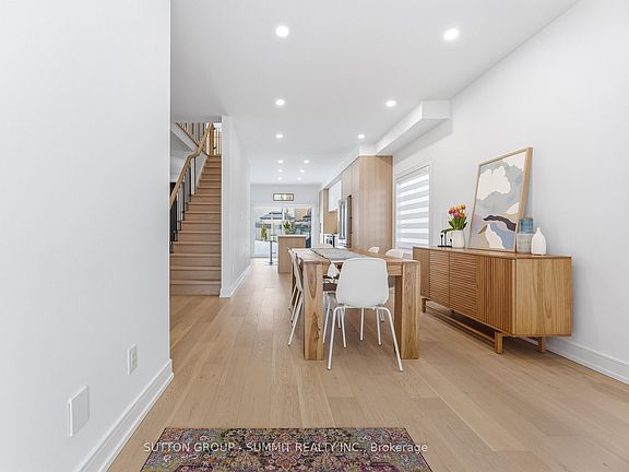 5th image of 72 Ravineview Dr