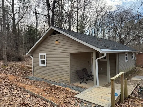 3017 Silk Hope Gum Springs Rd, Pittsboro, NC 27312