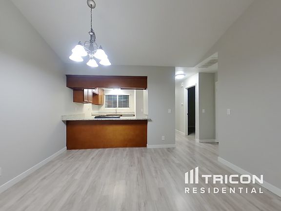 3rd image of 5520 Moorhouse Ct