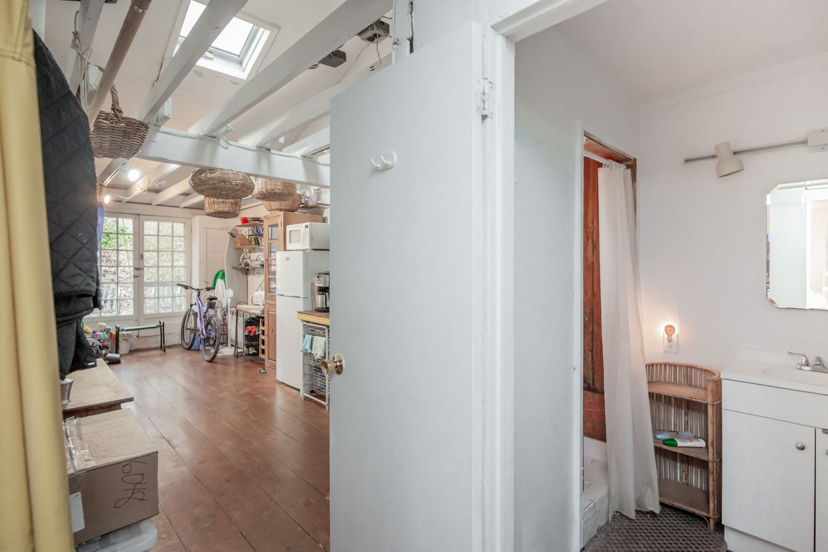  Artist Studio, Bathroom and Kitchen Area