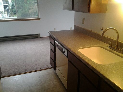 3rd image of 11541 Greenwood Ave N APT 203