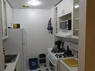 Rented by 18 REALTY