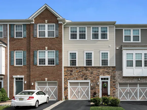 103 Halliard Drive #902, Eatontown, NJ 07724