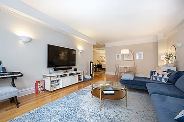 Rented by Rita S Citrin, LREB
