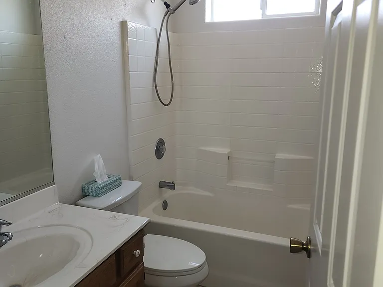 1620 Avalon Ct #A — Photo 8