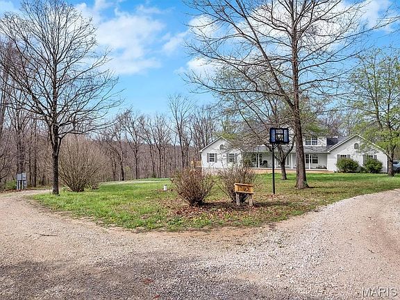 3rd image of 763 Eagles View Ln