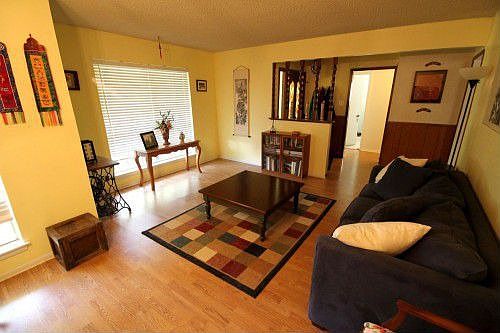 3rd image of 3639 Minthill Dr