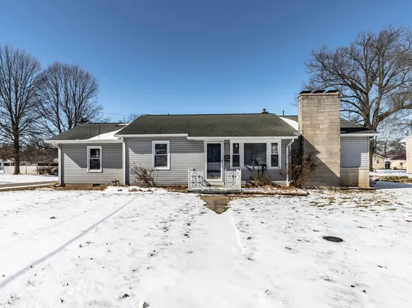 110 N 2nd Ave, Oakland City, IN 47660