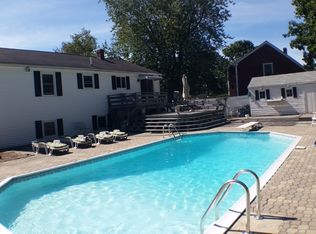 17 Meadow Ln, Portland, ME 04103