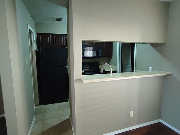 3rd image of 1901 Chasewood Cir