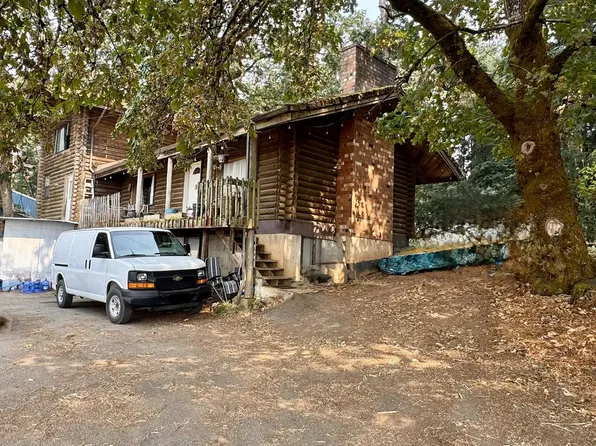 9500 SE Woodland Ct, Amity, OR 97101