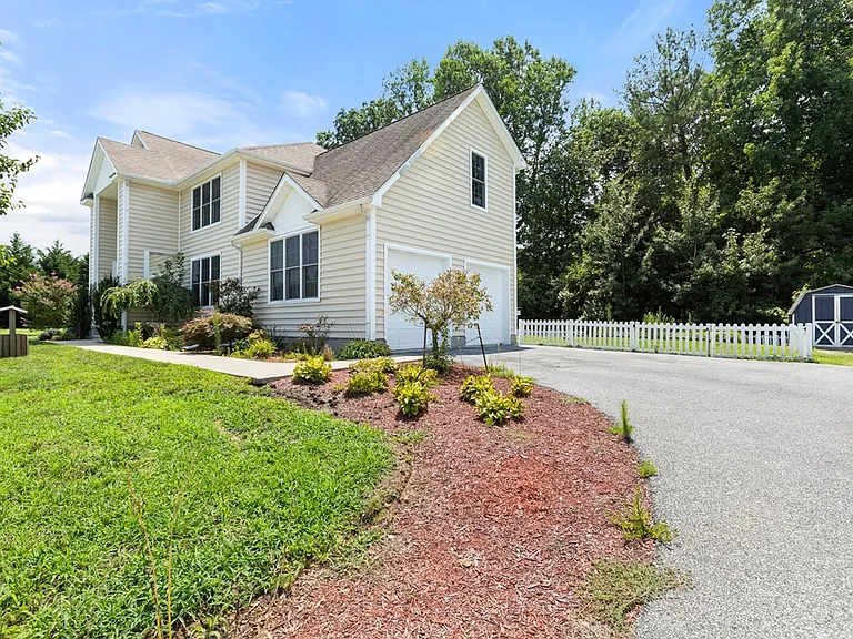 Side View and Driveway