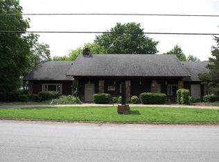 803 NW 7th St, Bentonville, AR 72712