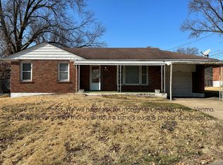 9201 Hopedale Dr, Saint Louis, MO 63137