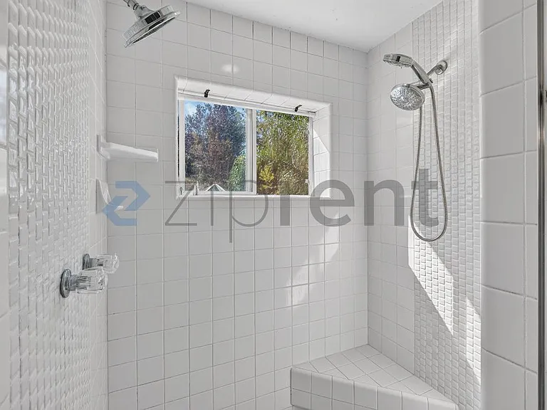 2552 Cotswold Hill Dr — Photo 24