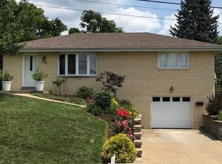 132 Delfred Dr, Carnegie, PA 15106