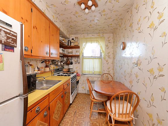 5th image of 14214 26th Ave APT 6A