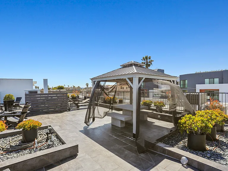 Rooftop Deck with Entertainment Area