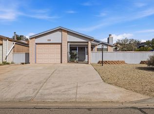 175 Pearl Dr NE, Rio Rancho, NM 87124