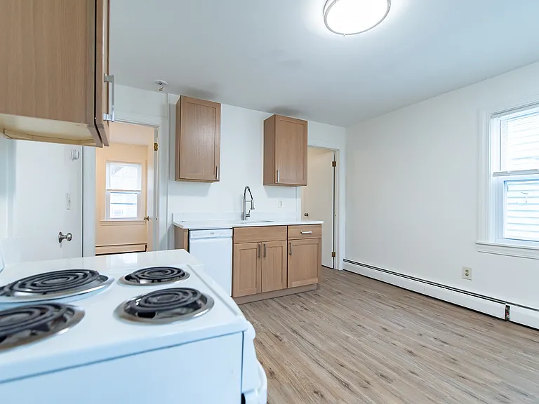 65 Preston St #2 — Photo 1