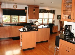 2940 Woodstock Cir, Port Huron, MI