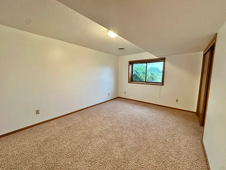 3610 Alburnett Rd — Photo 19