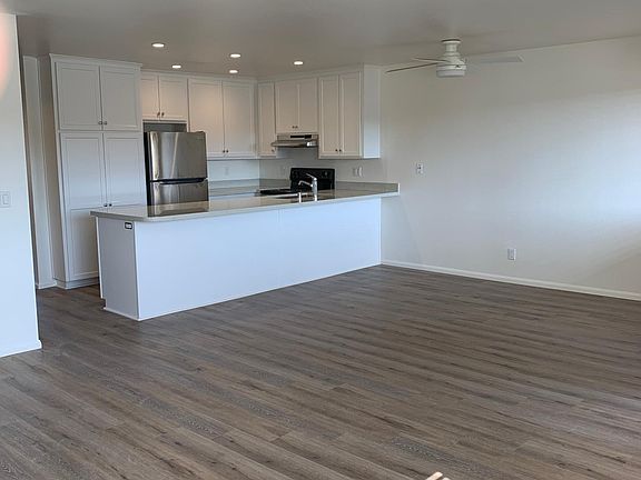 3rd image of 925 N Vulcan Ave #Blvd203