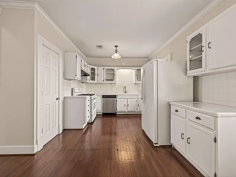 701 Highland St — Photo 26