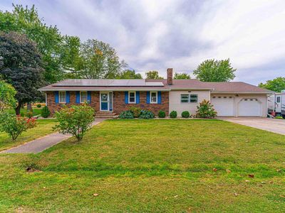 1535 E Pine St, Mason City, IL, 62664