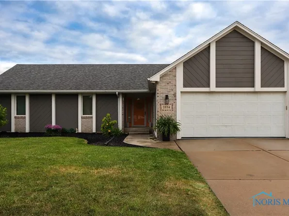 2834 Hartley St, Oregon, OH 43616