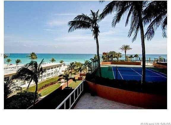 4th image of 18911 Collins Ave APT 507