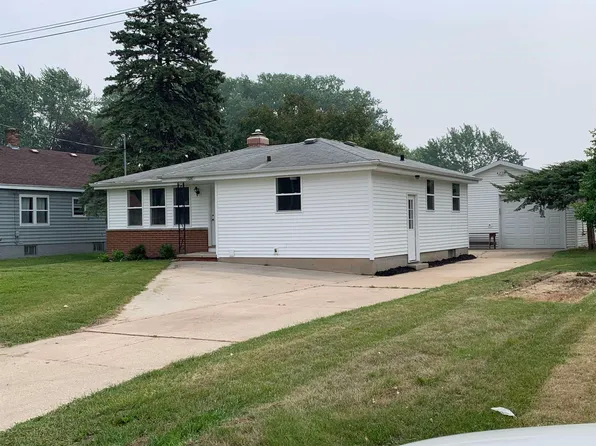 1326 N Irwin Ave, Green Bay, WI 54302