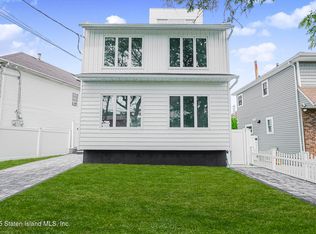 87 Allen Pl, Staten Island, NY 10312