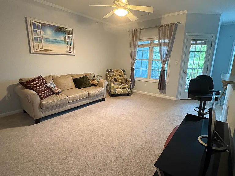 300 Pebble Dr #318 — Photo 9