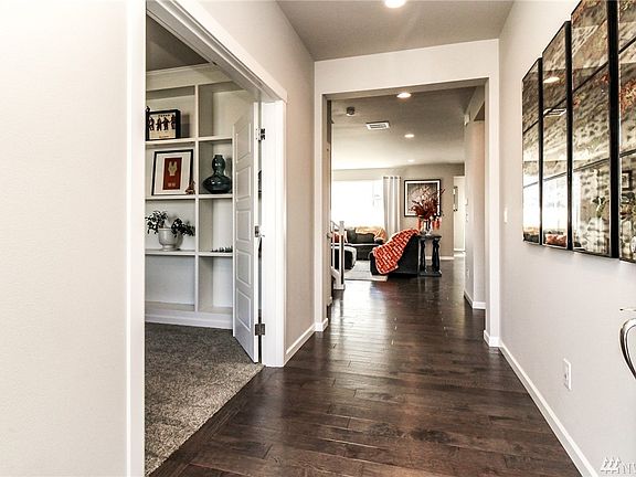 3rd image of 13633 196th Ave E