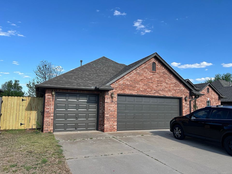 2nd image of 10808 S Miller Ave